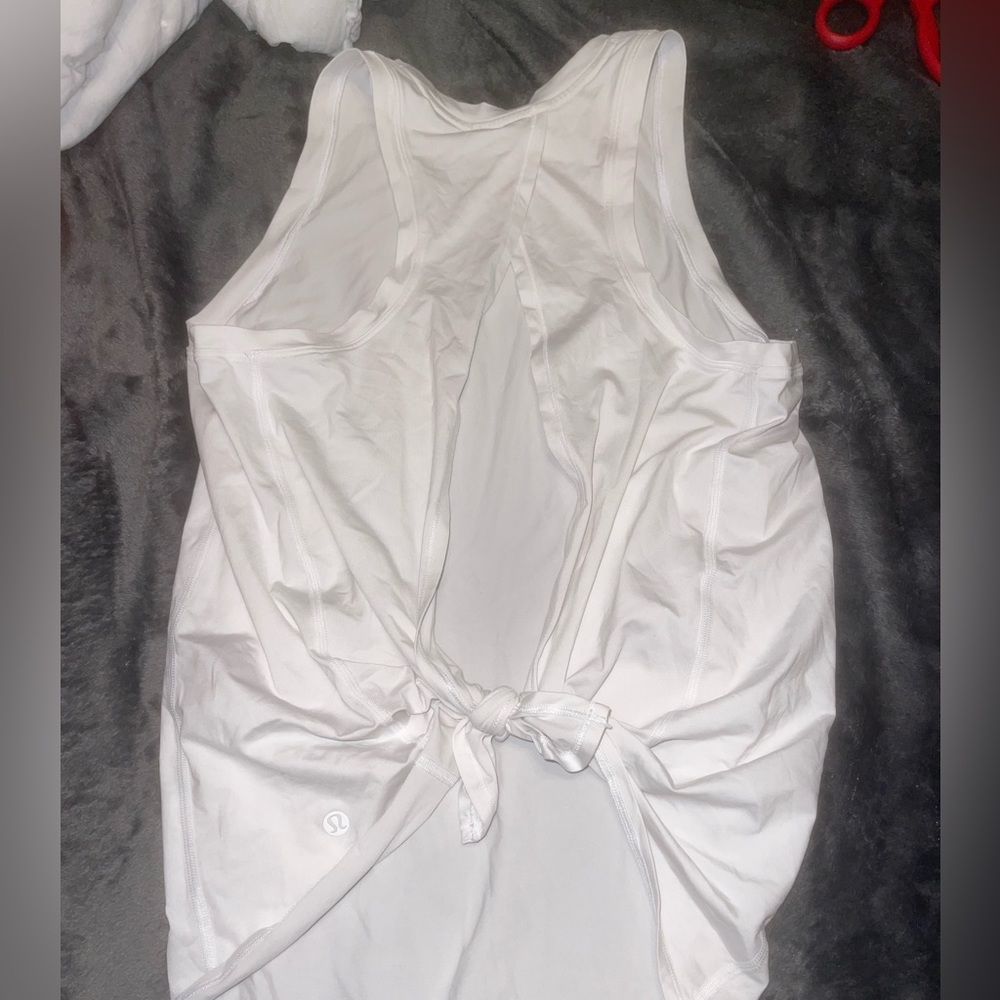 White lulu lemon tie back tank top